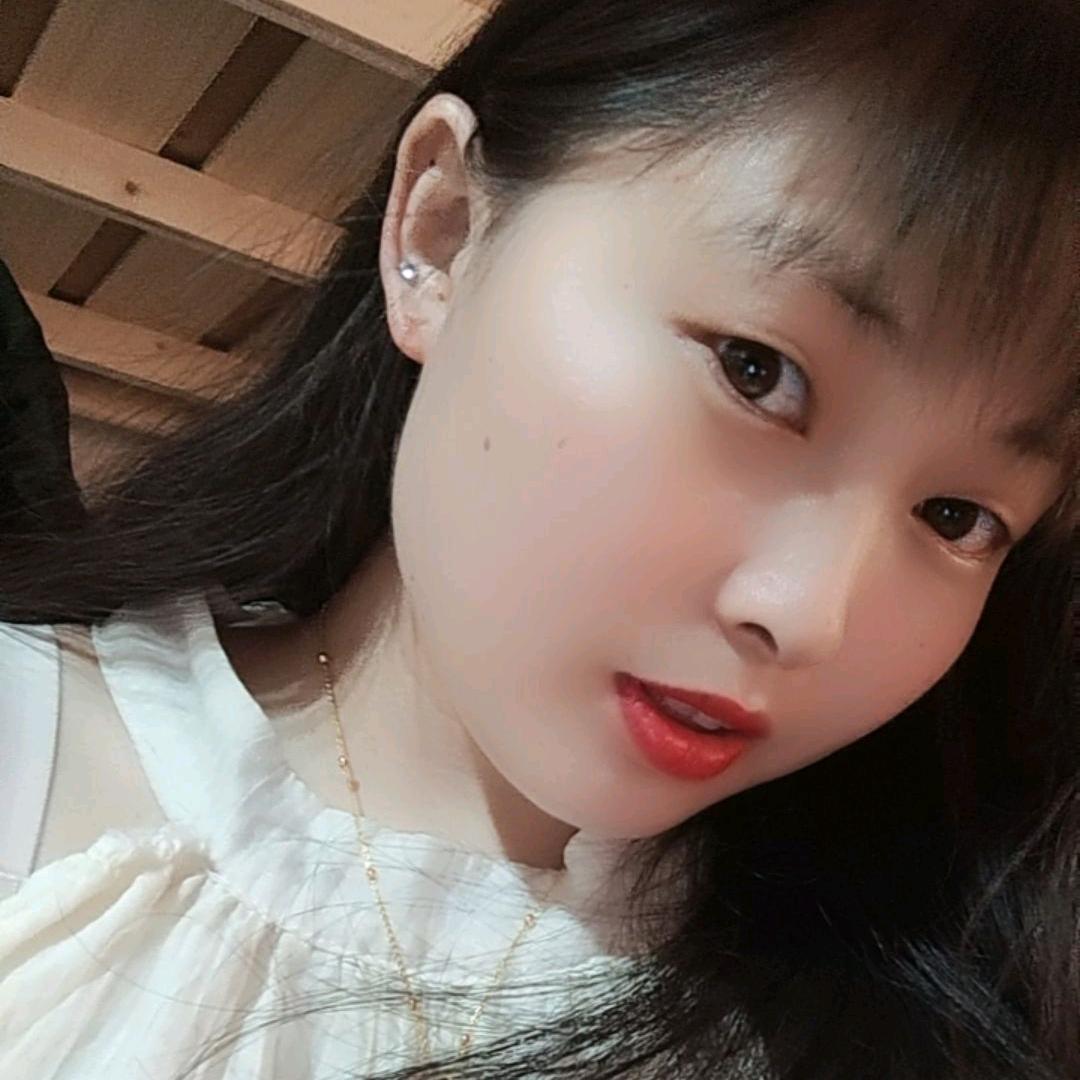 杨梅豆腐妹