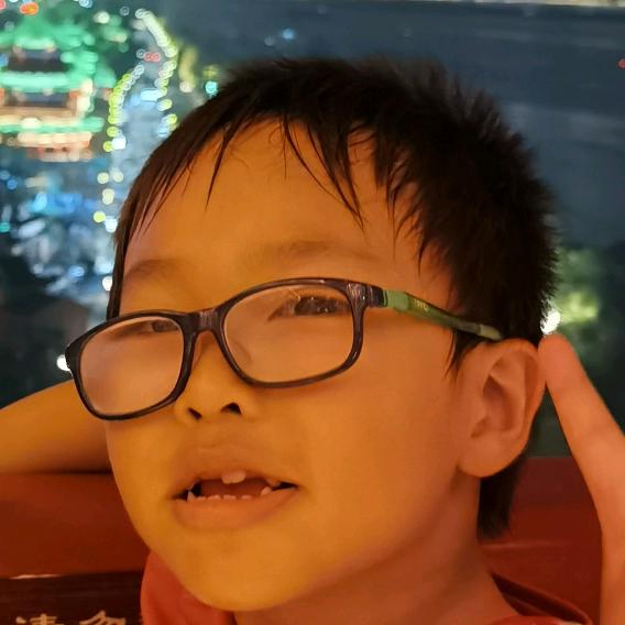 百年新华，百年圣比尔