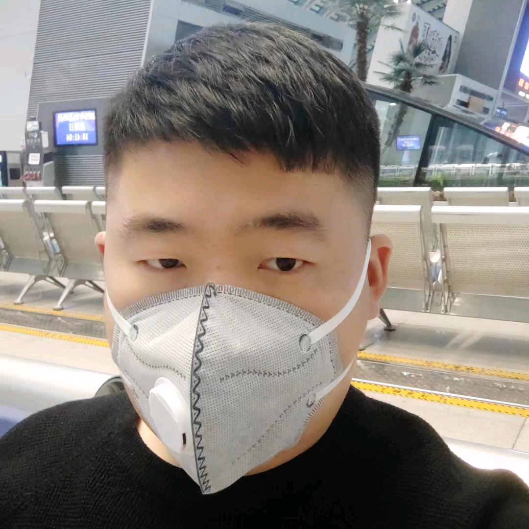 刘某某