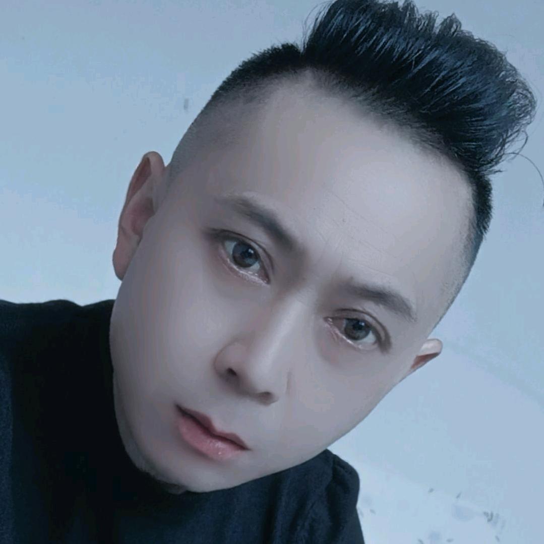华仔，