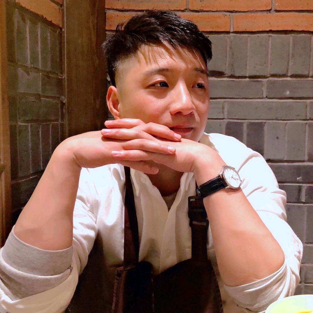 L先生