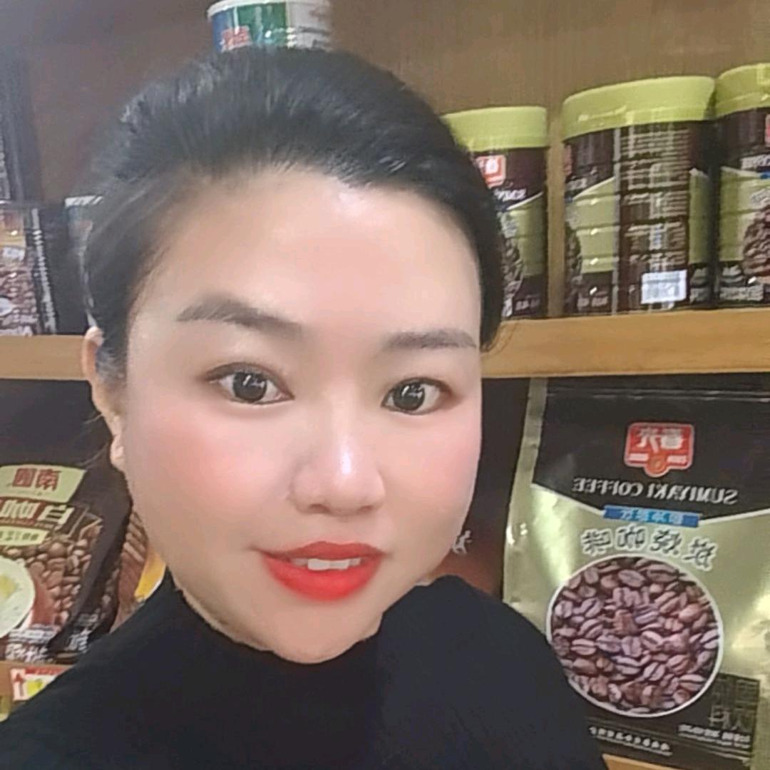 湘E姑娘在海南卖咖啡