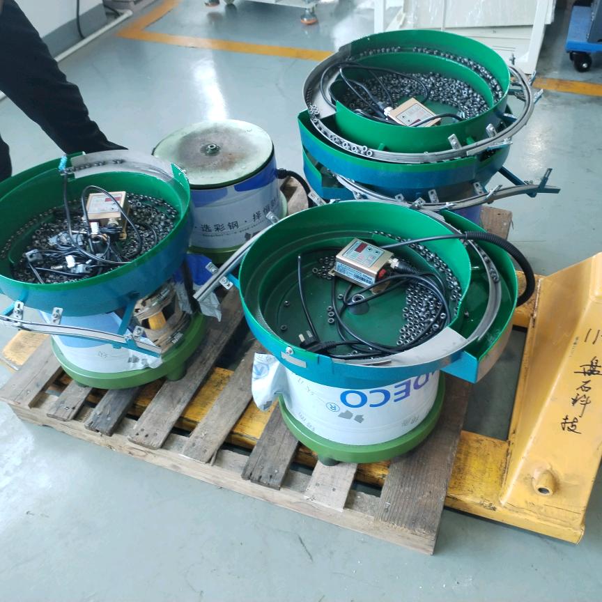 宋先生东莞大朗镇振动盘设备厂