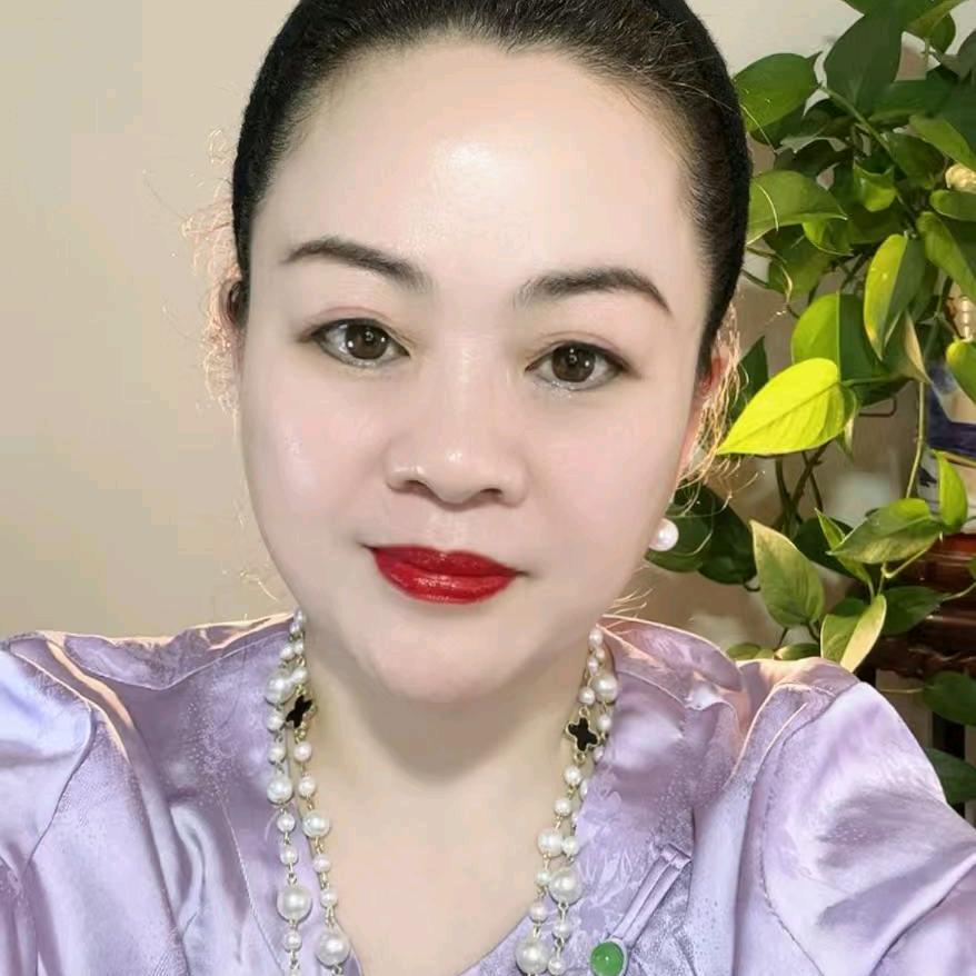 梅姐美妆优品铺