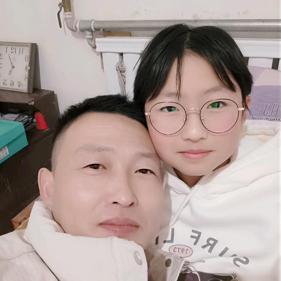 松果墨儿