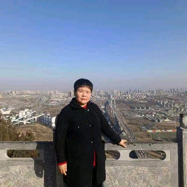 张亚静