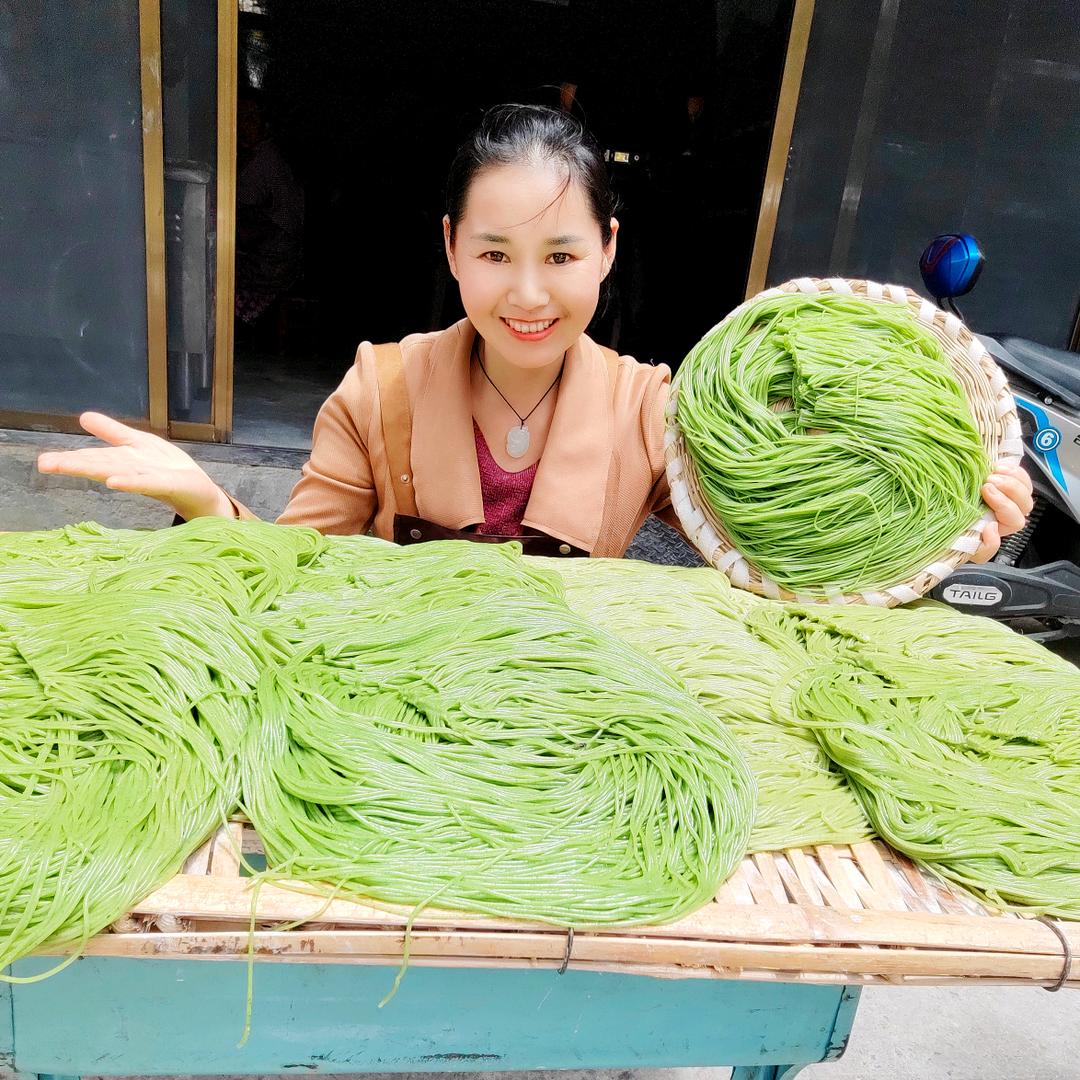 大姚土鸡果蔬米线
