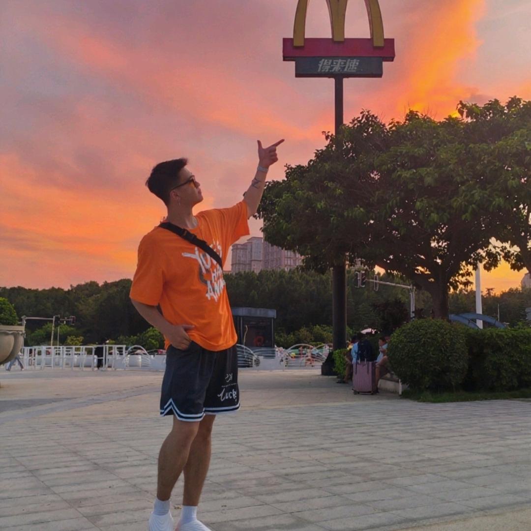 邻家哥哥万圣杰🌈