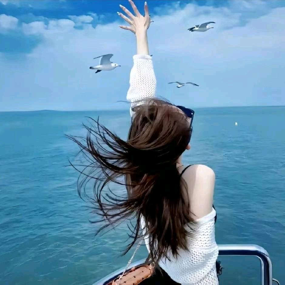 浅夏秋末丶微微凉