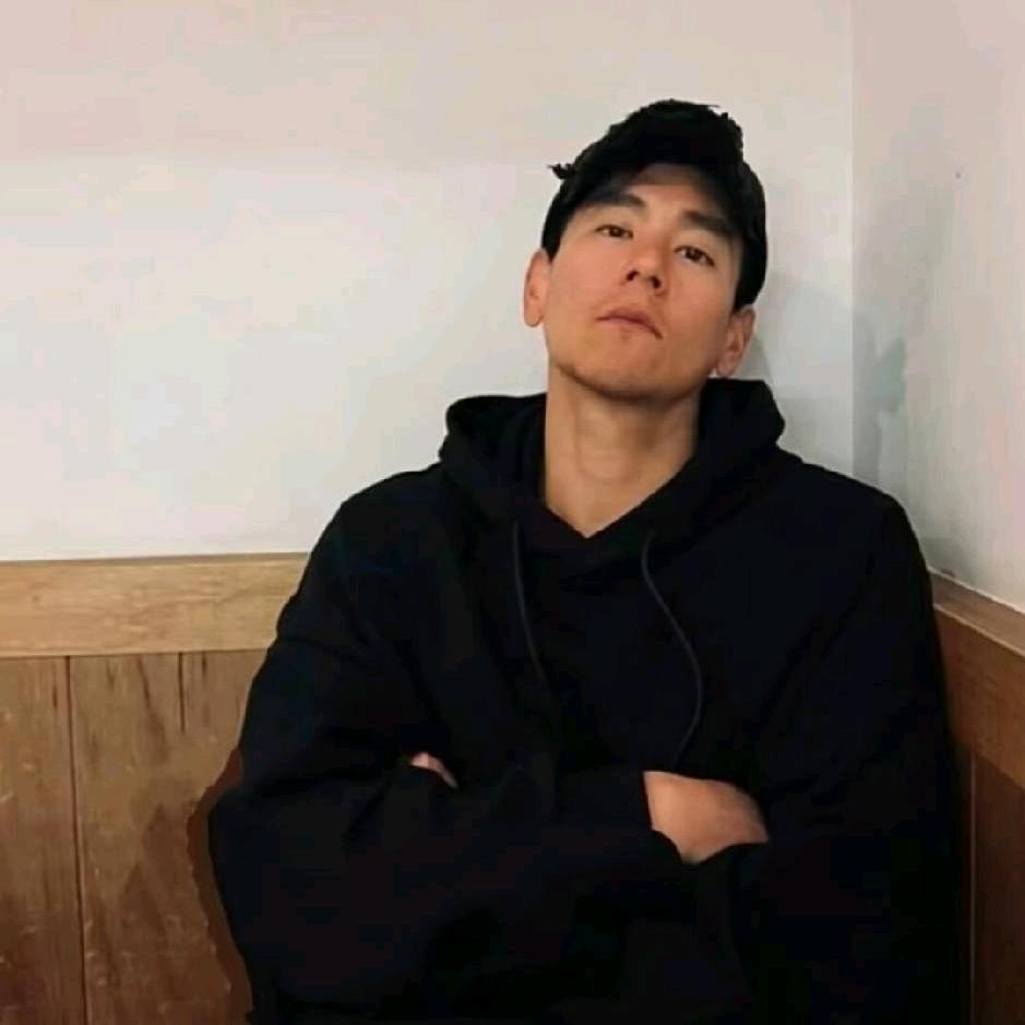 欧树人