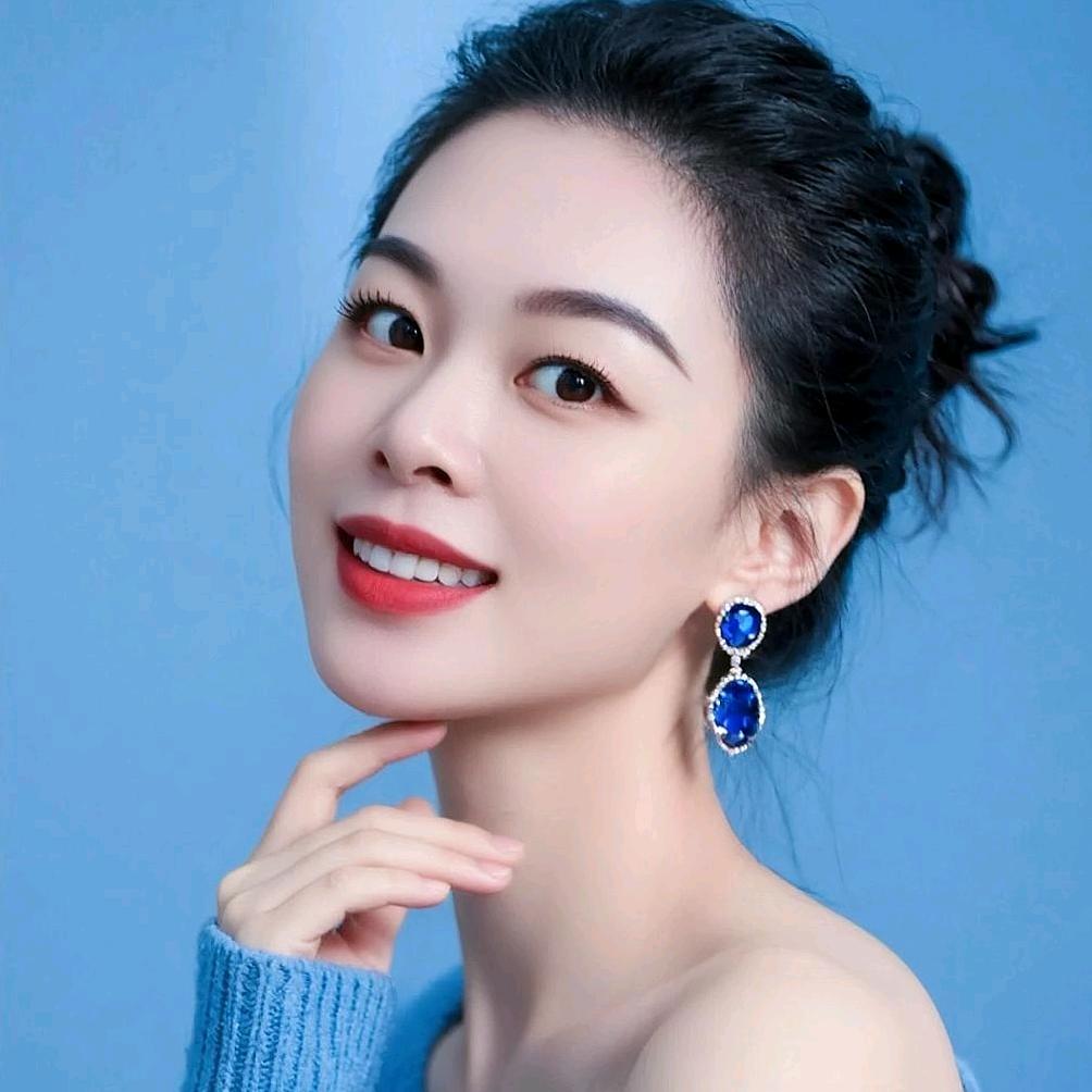 何姐姐