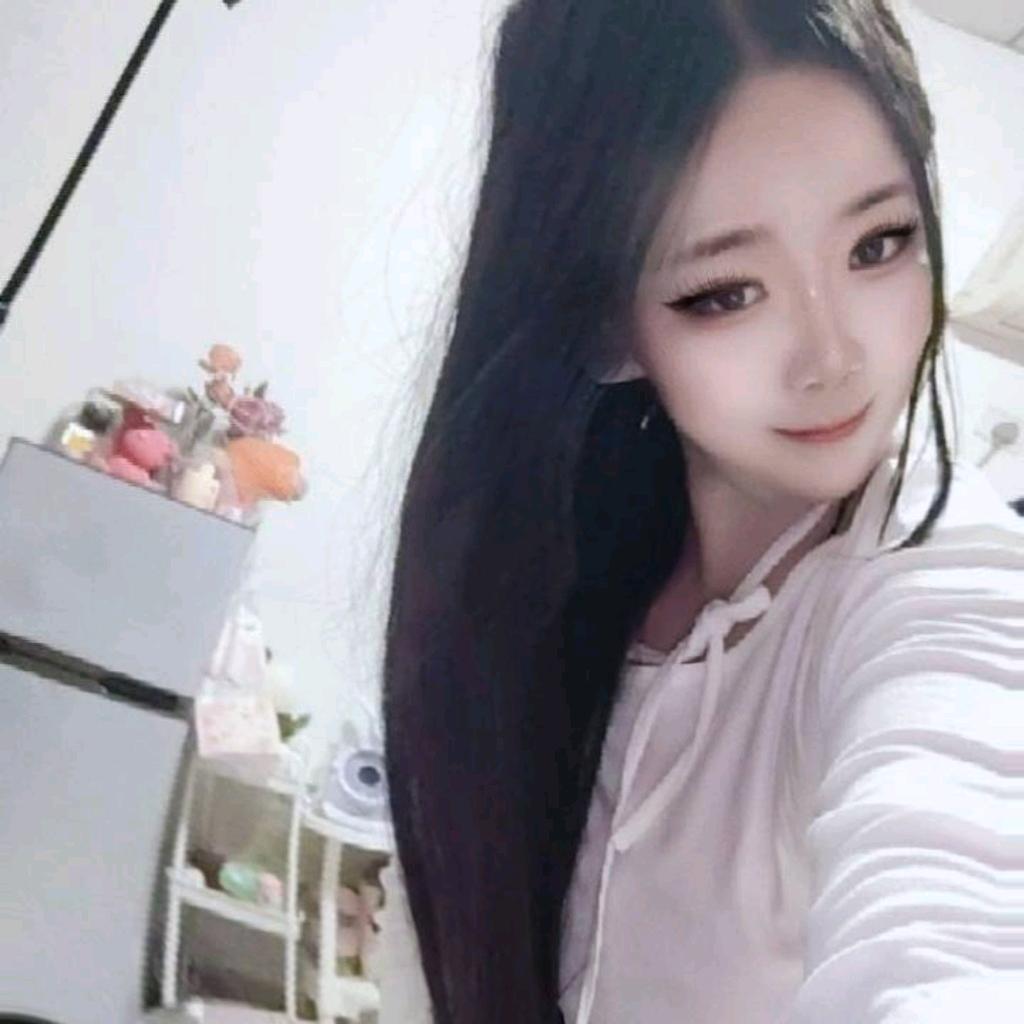 千变💋、💅女王～