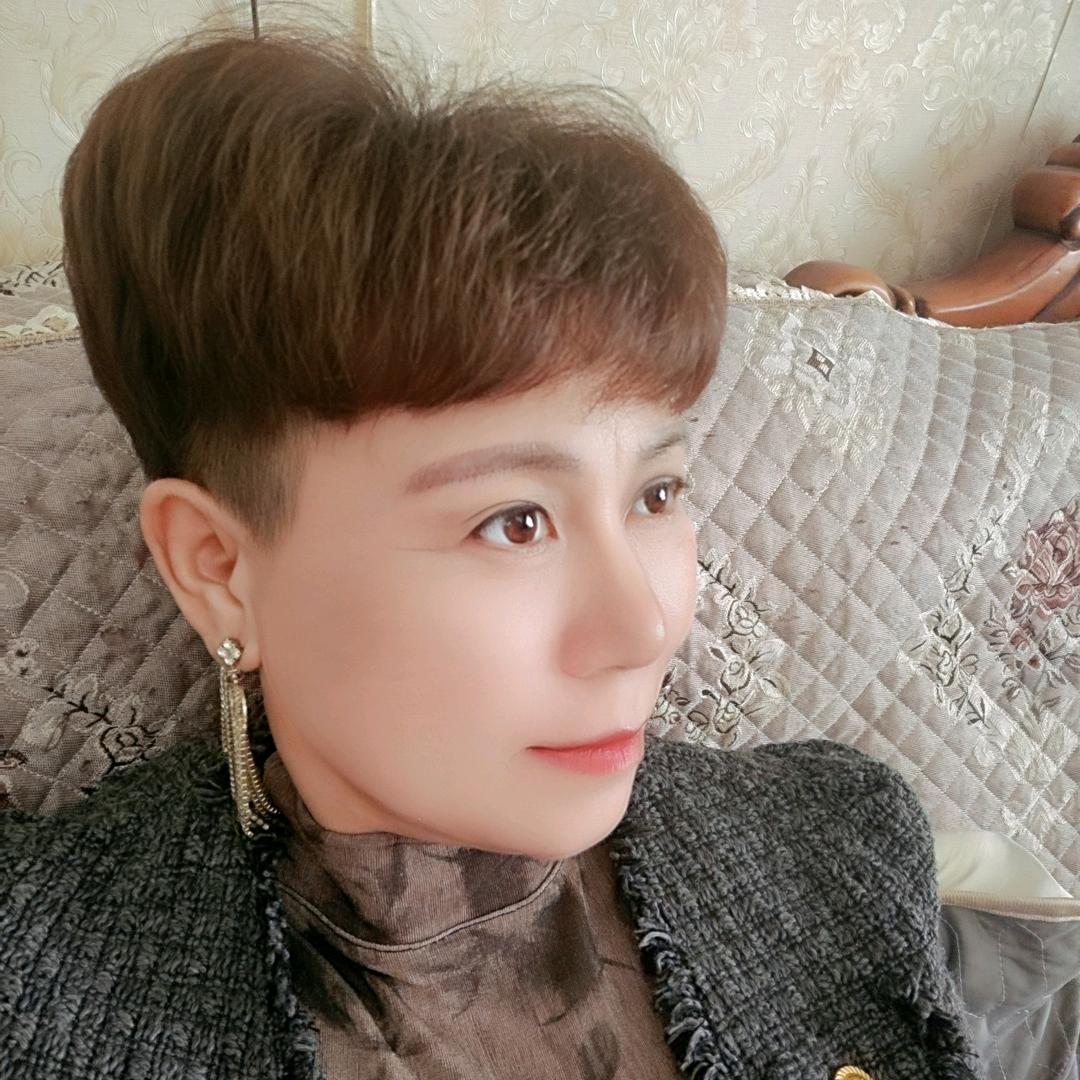 单身姐聊天主播不定时开播