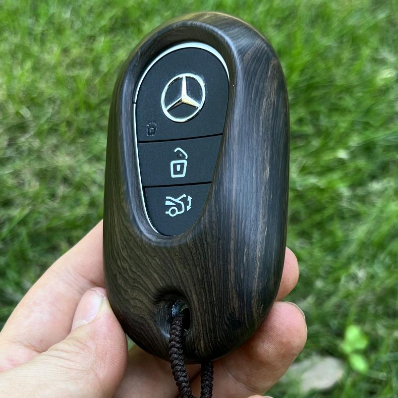 檀匙壳巧木汽车用品专卖店