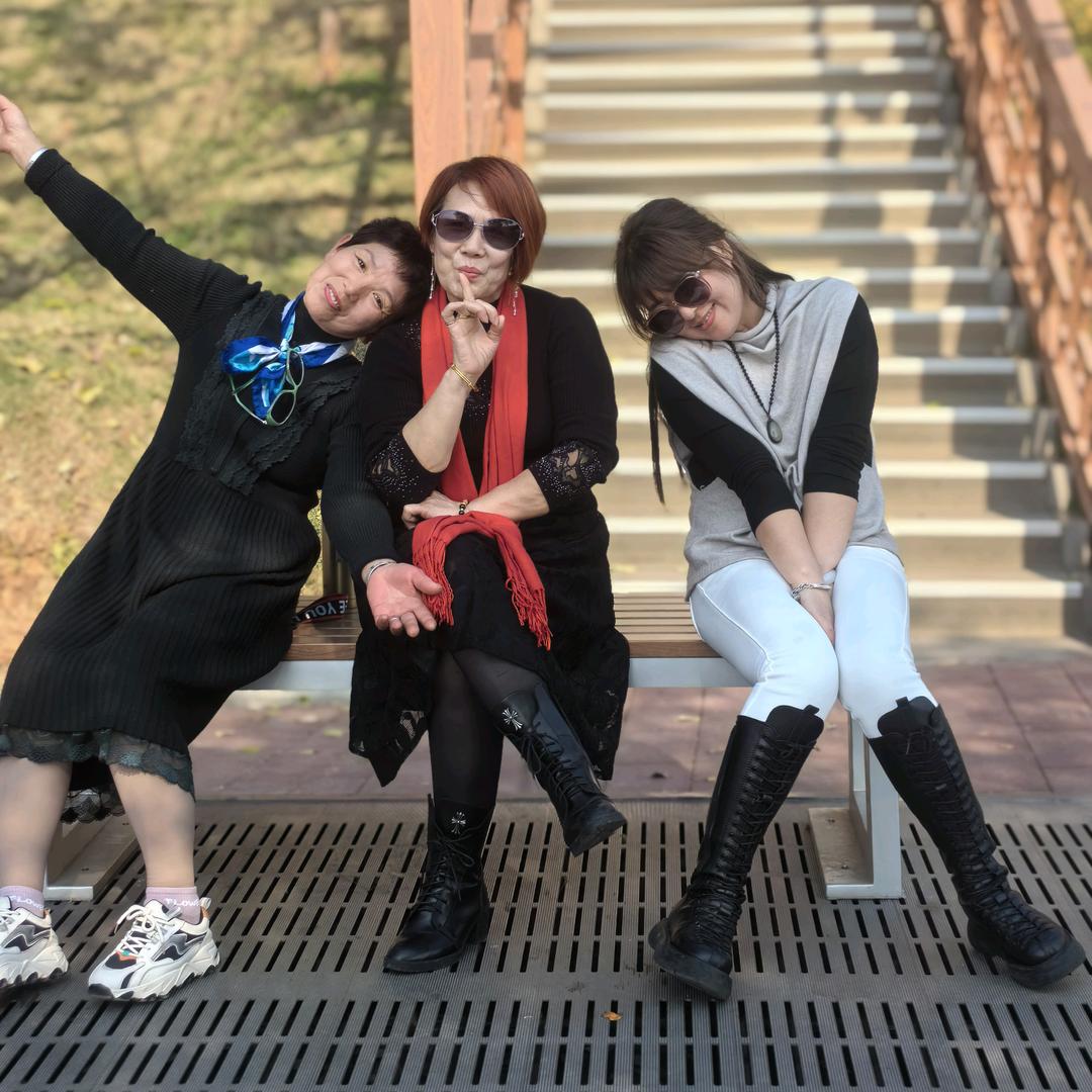 雷成玉导游（中青国际旅行社）