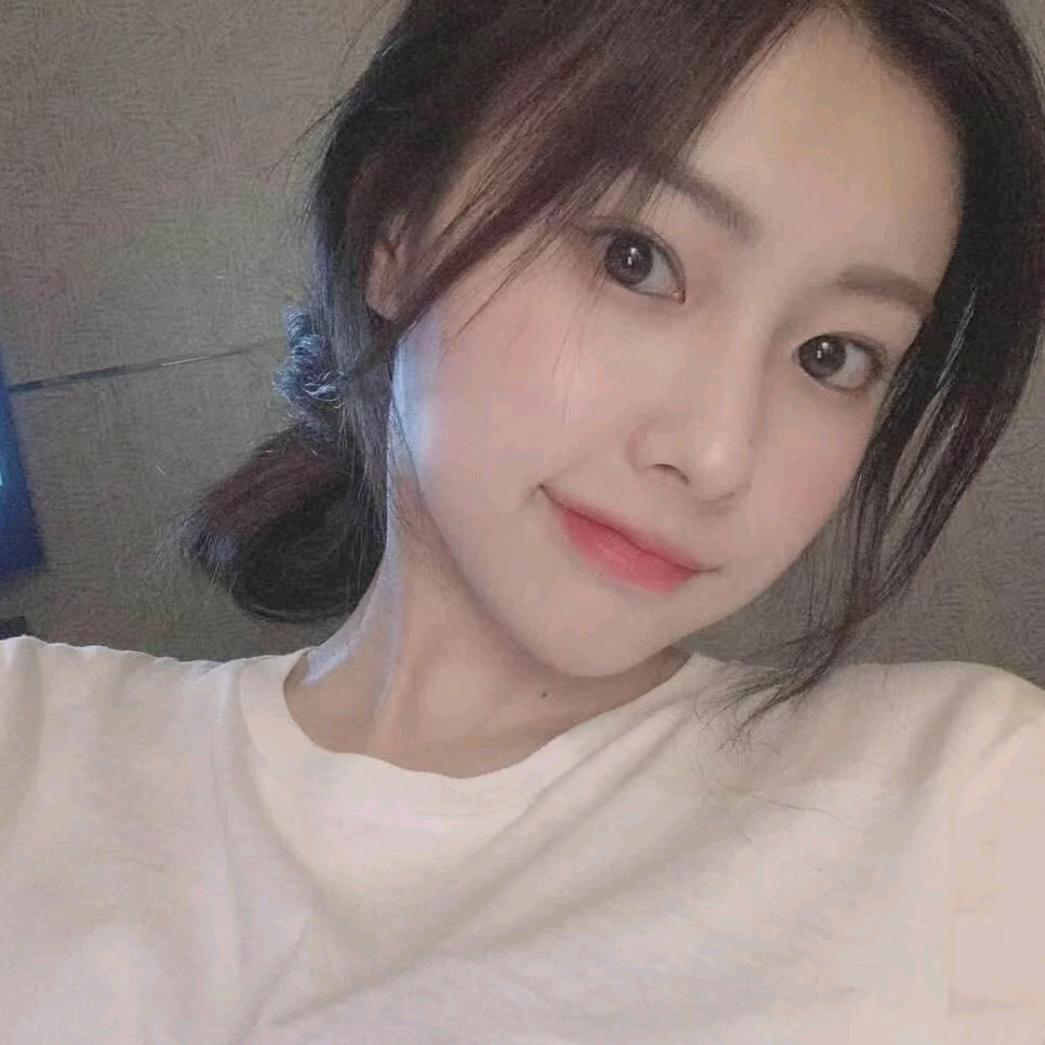 静静服饰在橱窗