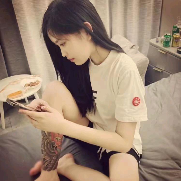 对着晨曦微笑
