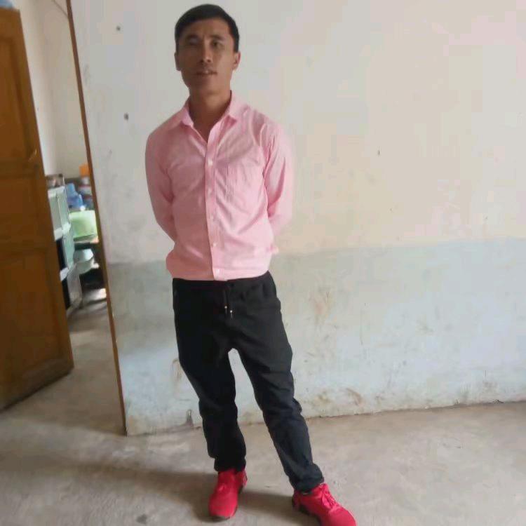 天天玩的开心，小龙。