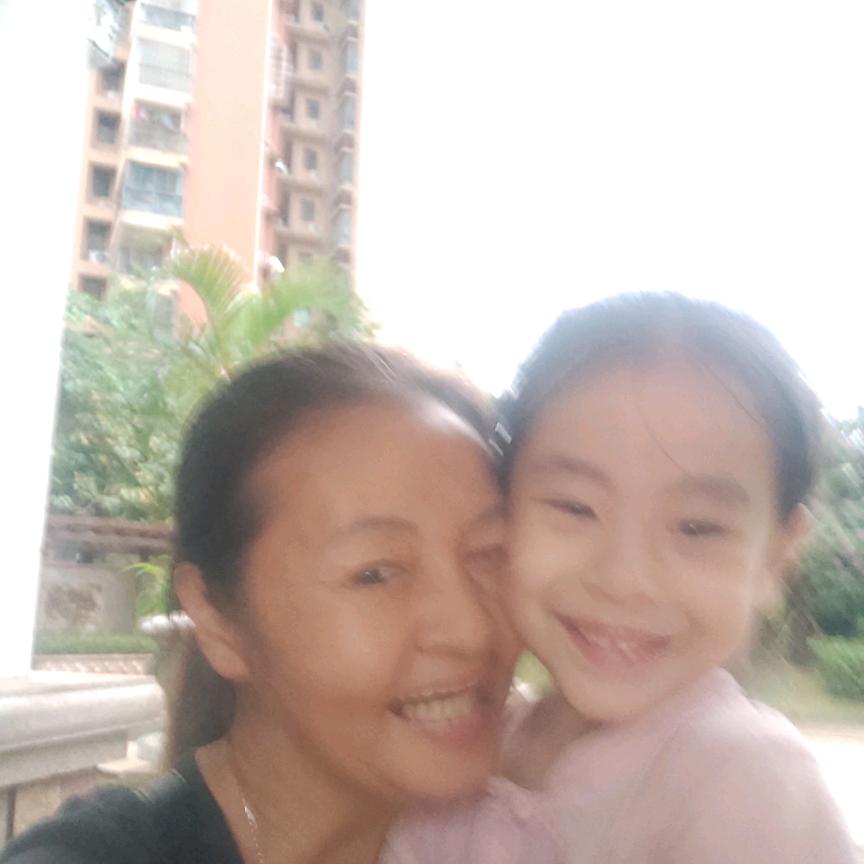 夏大姐