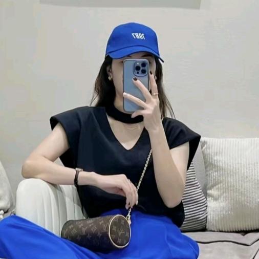 乐唯精品女装