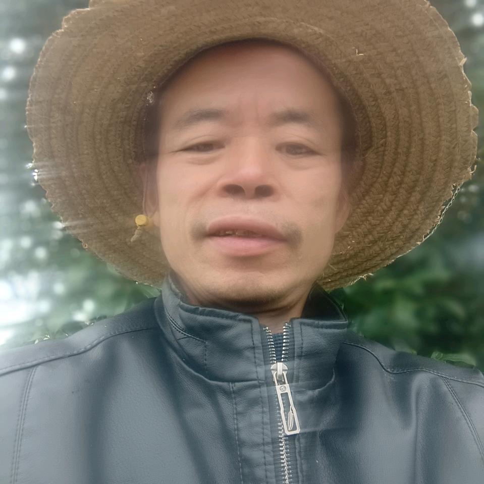 农村大叔每晚18点50开播