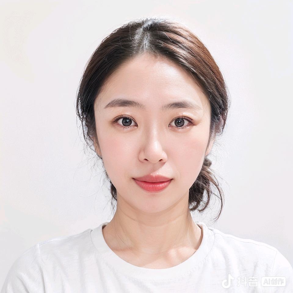 一凡（慕容倾尘）