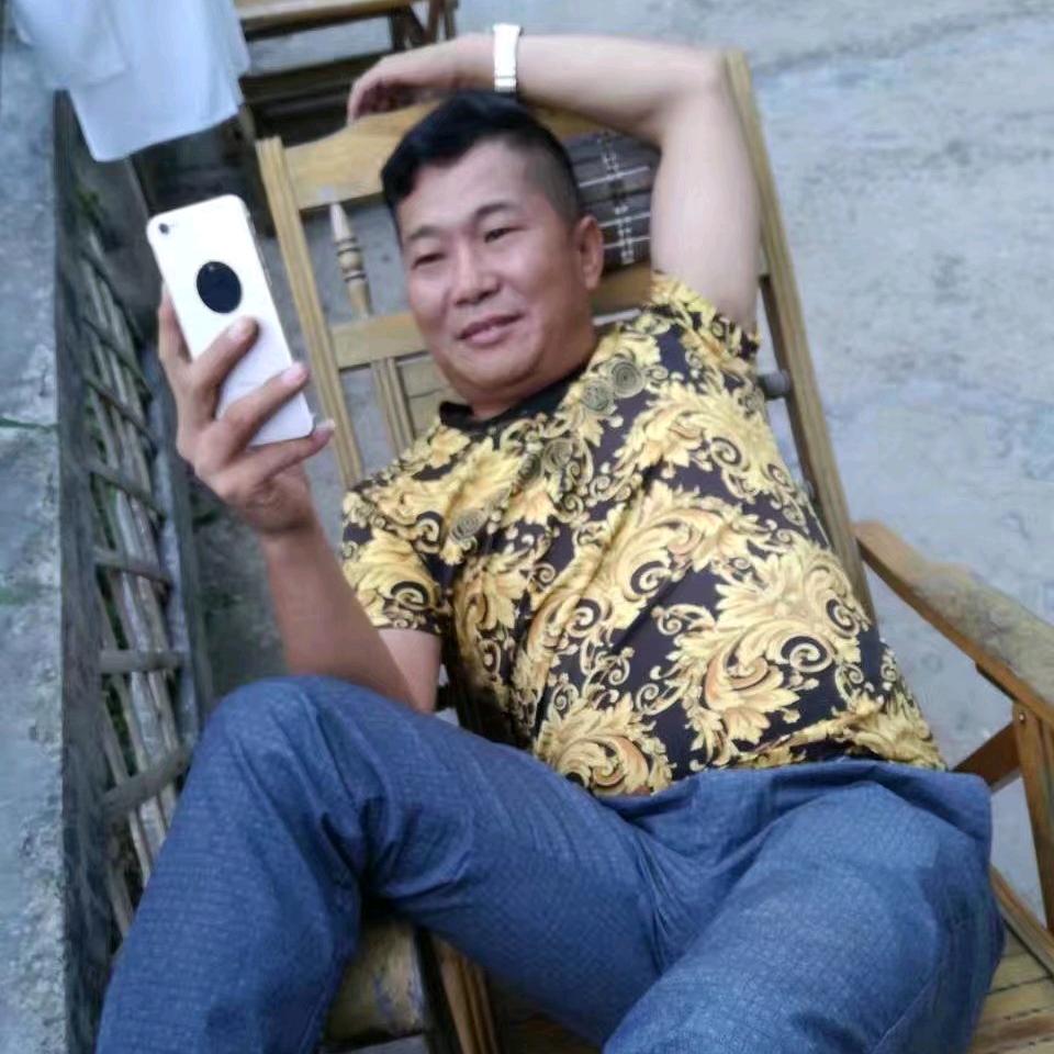长春老张地摊