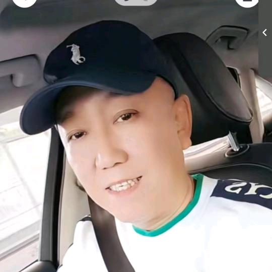 洪  哥