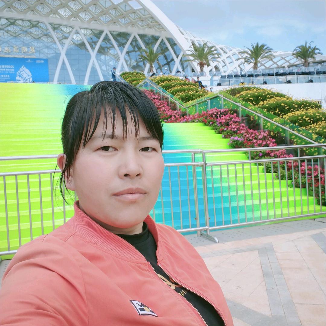 苦涩的笑