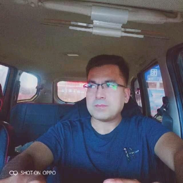 怒尔兰灯具卫具销售店