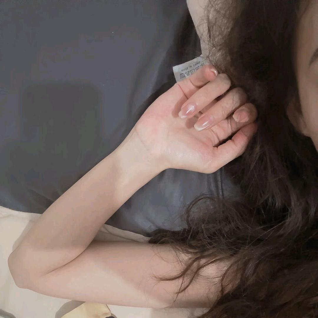 🍃: 少妇许财愿.💵