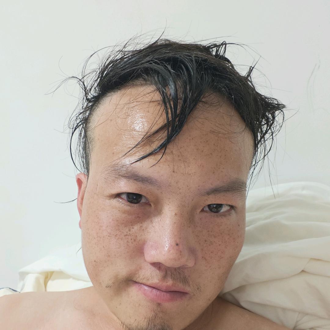 卢刚