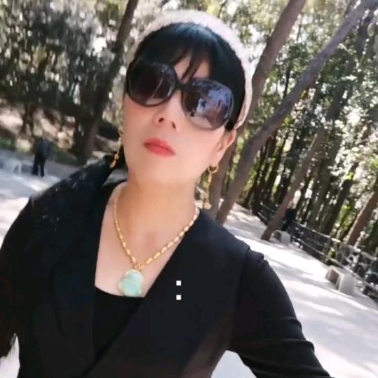 坚强的女人！