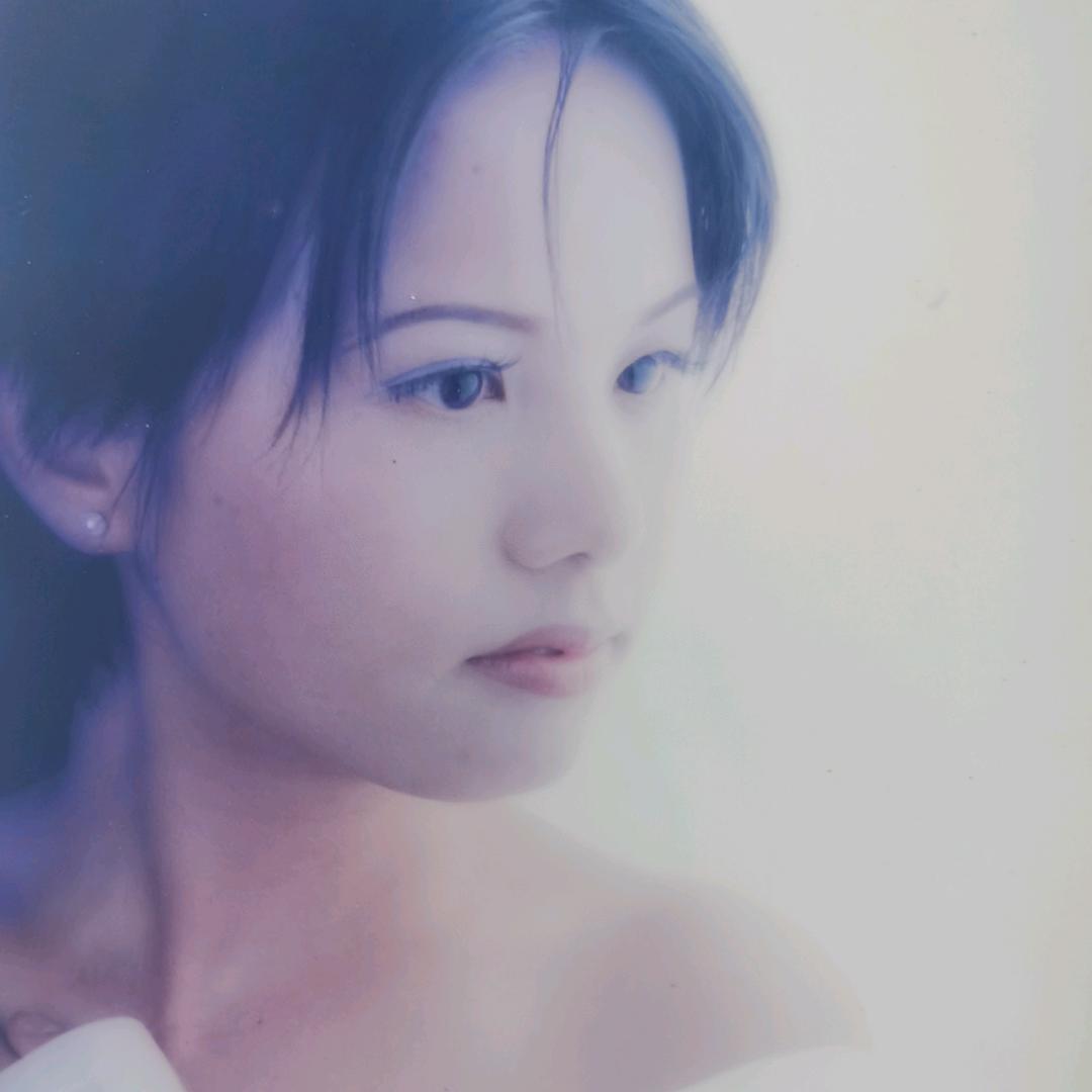 芳芳《罗家二小姐》