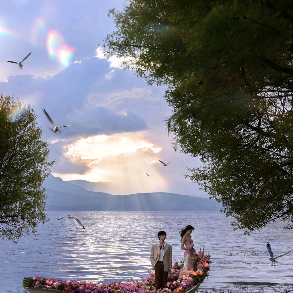 彼岸花又开了。