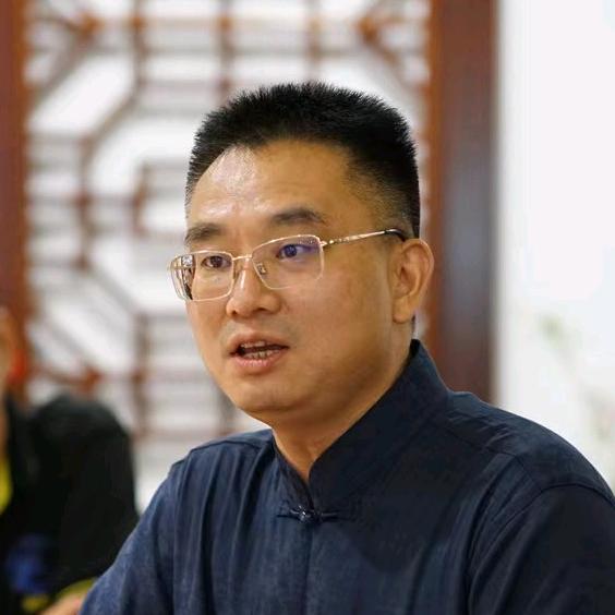 龙哥-榕江首席战略推荐官