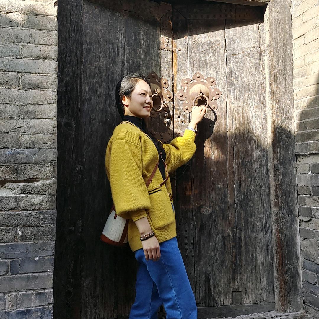 英子