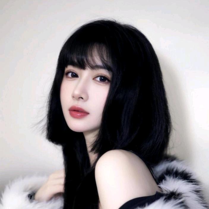 躲在云朵🌥️里