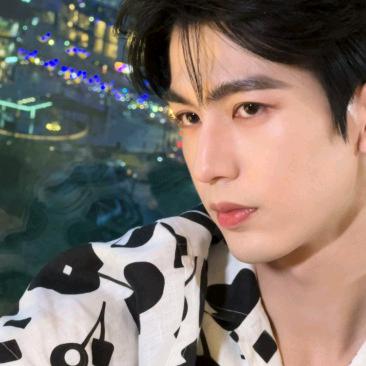 敖官张（上学奋斗ing）