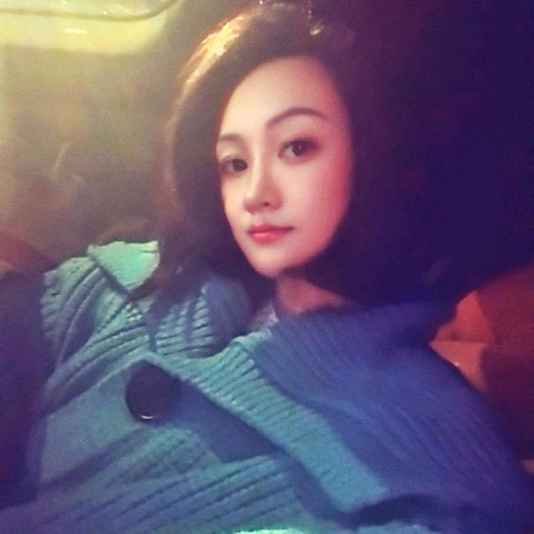 薄姗姗♎