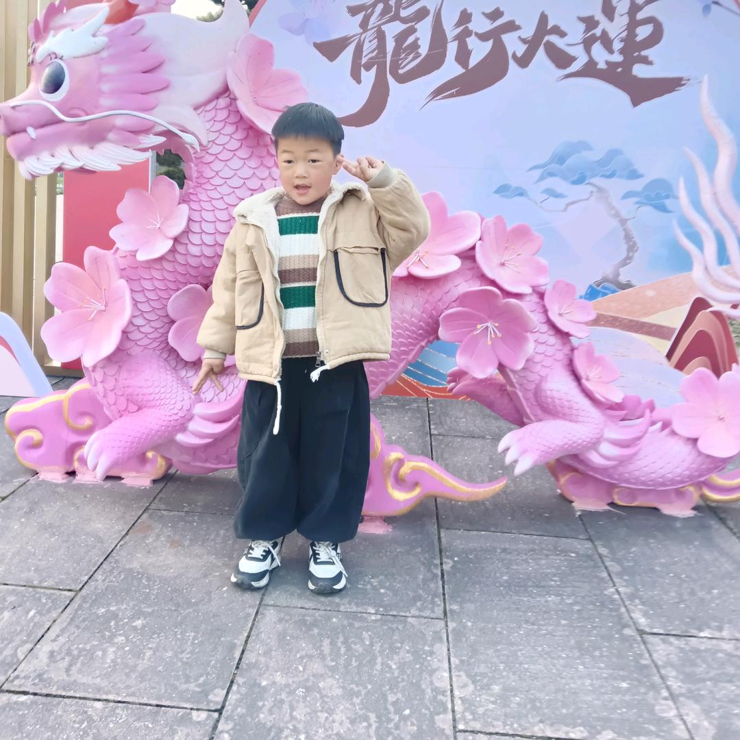 霞儿