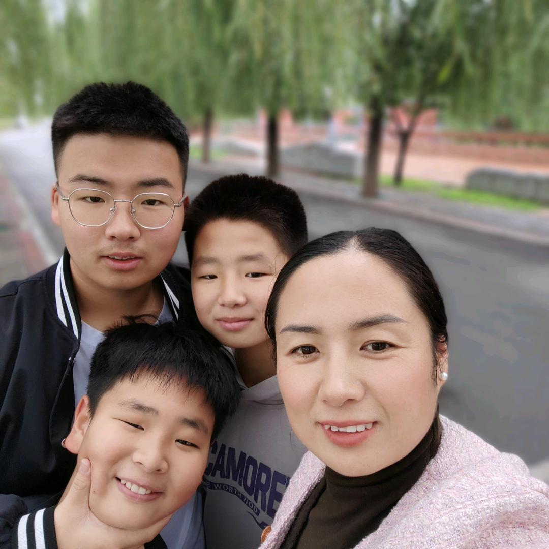 彦彦