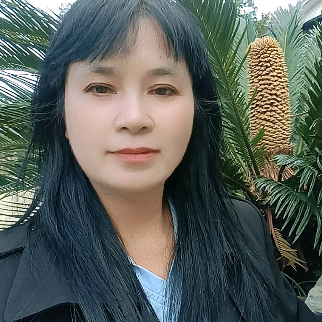 汤琼