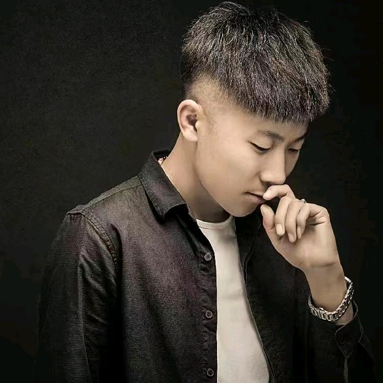 热情的牛🐮哥哥@