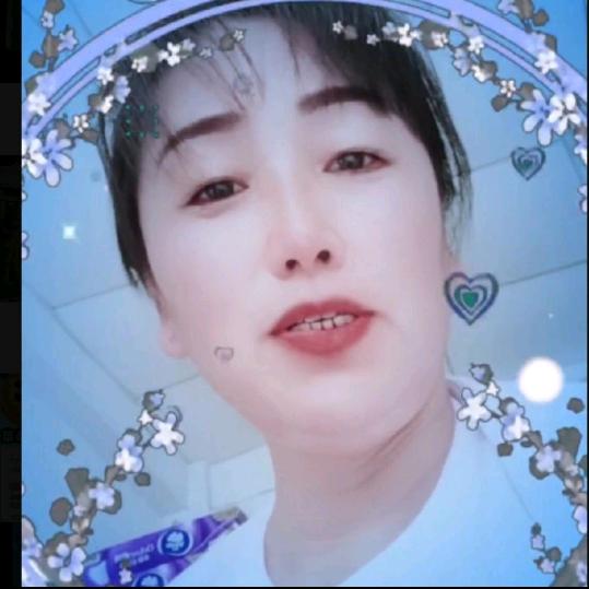 时尚小妹穿衣搭配小衣柜