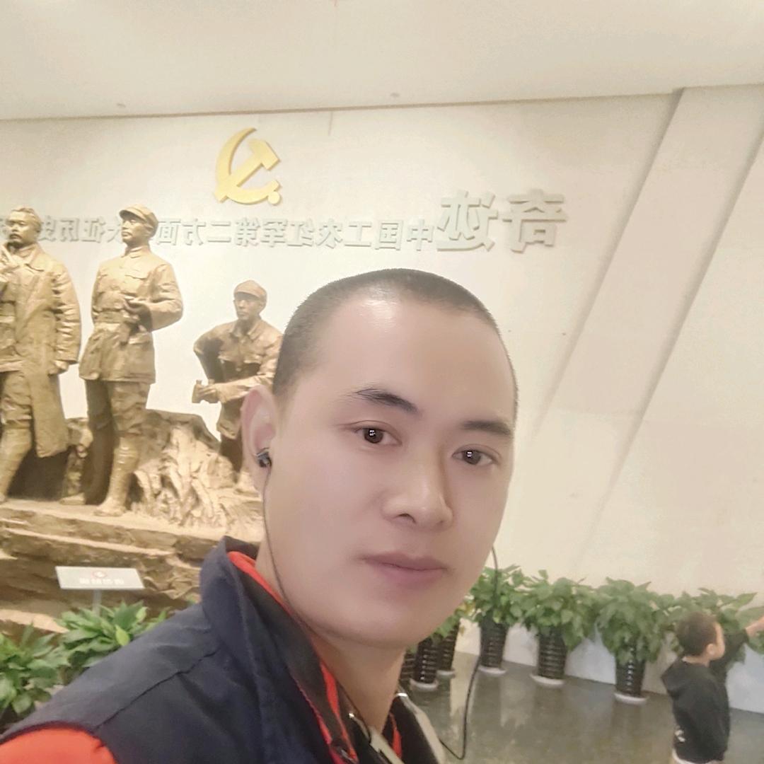 不会开挖机的江哥