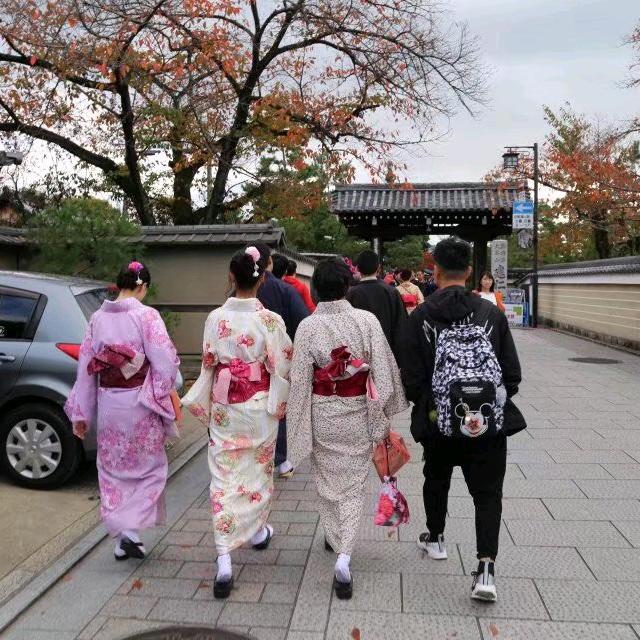 🎣卫斯李🎣