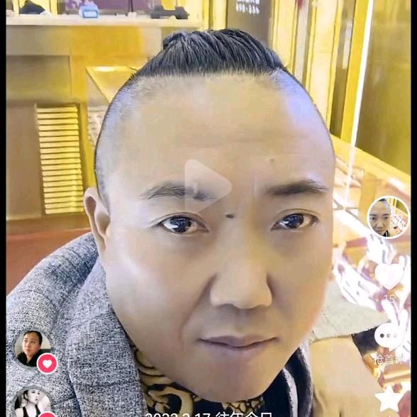 快乐单身帅哥。