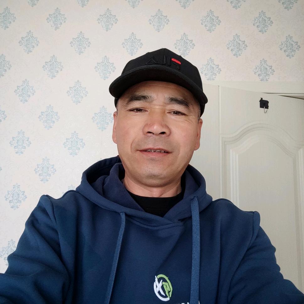 双鸭山司机大朋