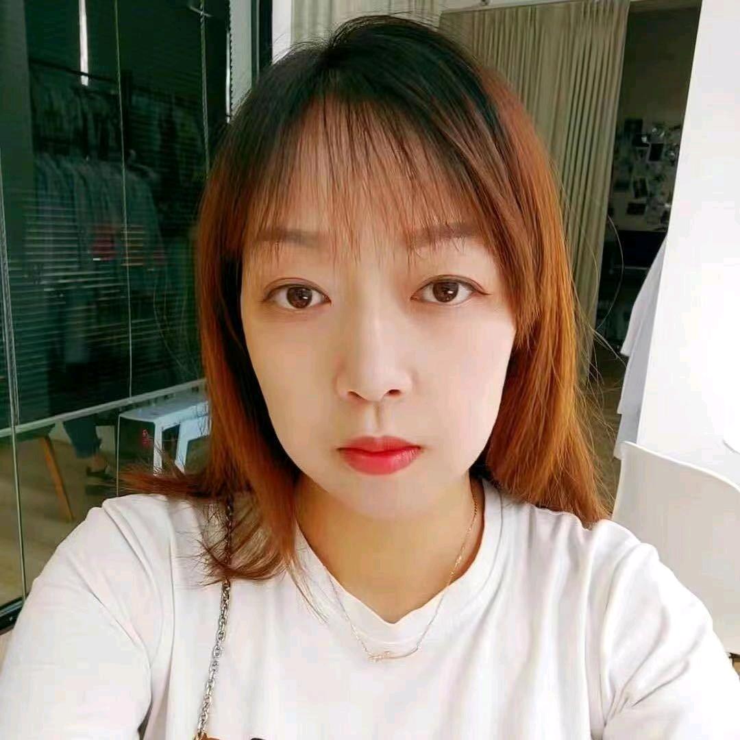 南充黄金珠宝导购小何